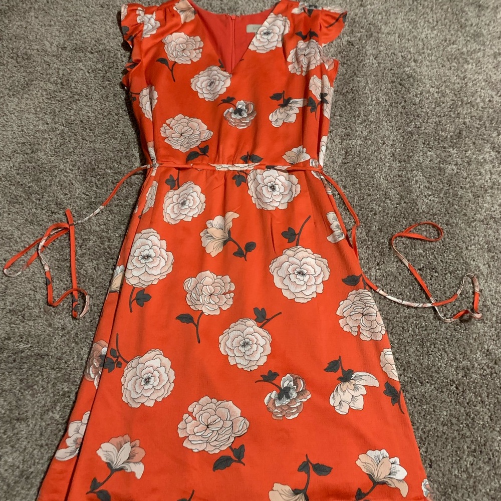 Medium silky floral dress